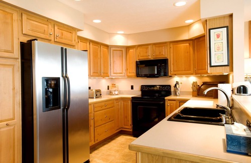 Glen Arbor House | Lake Michigan beachfront on Sleeping Bear Bay Glen Arbor