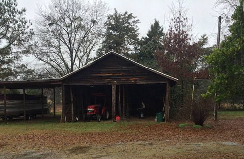 Jenkinsville Cottage | Lake Monticello Area Cottage on 7 Acres