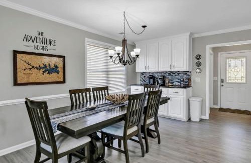 Chapin House | Lake Murray Group Getaway