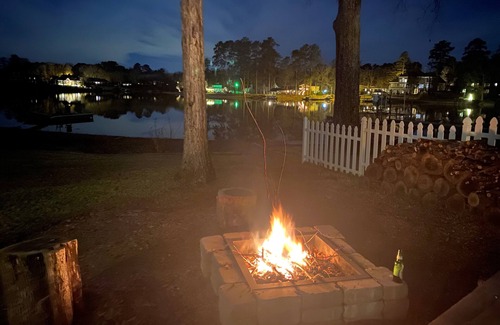 Chapin House | Lake Murray lakefront home w/private dock, great view, large backyard, 4 kayaks