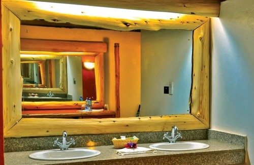 Naivasha Hotel | Lake Naivasha Crescent Camp