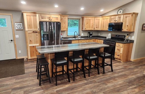 Tomahawk House | Lake Nokomis cabin