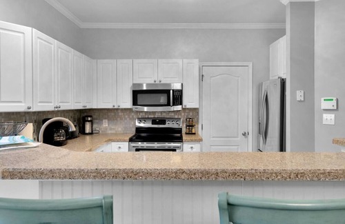 Cornelius Condo | Lake Norman Dream Condo! 1st Floor, Lake View Lake Norman Vacation Rental