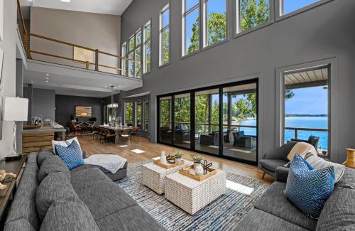 Mayhew House | Lake Norman Getaway