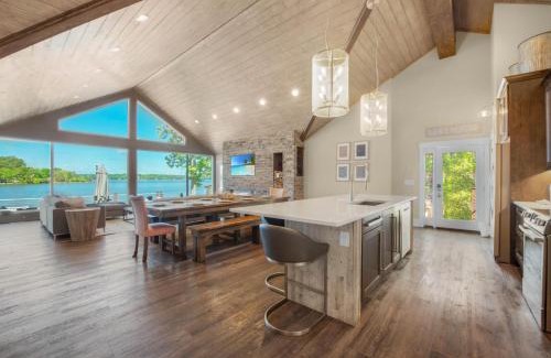 Mayhew House | Lake Norman Hideaway