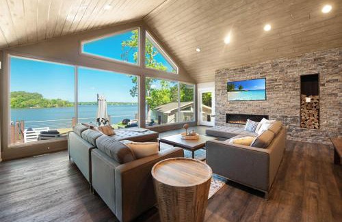 Mayhew House | Lake Norman Hideaway
