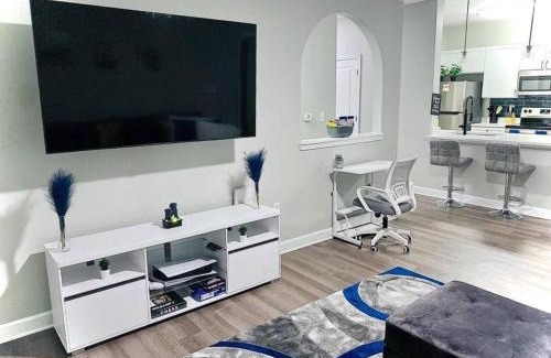 Mount Mourne Apartment | Lake Norman Royal Retreat!