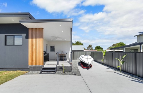 Belmont South House | Lake Ocean Retreat Macquarie n
