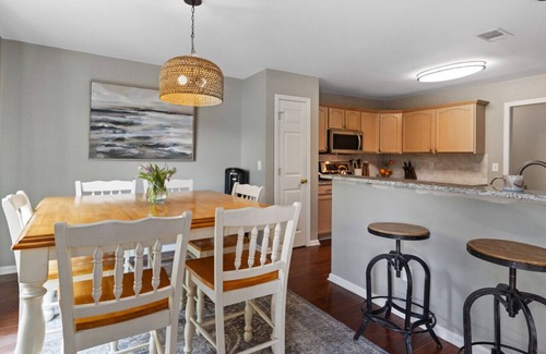 Lake Oconee House | Lake Oconee Dock Kayaks Game Room Pet Friendly