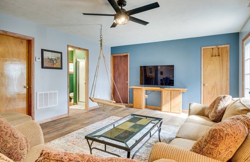Fair Haven Cottage | Lake Ontario Vacation Rental - Walk to Beach!