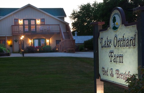 Sheboygan Cottage | Lake Orchard Farm Cottage