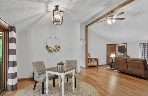 Montello House | Lake Puckaway Retreat
