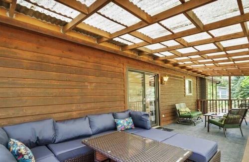 Montello House | Lake Puckaway Retreat