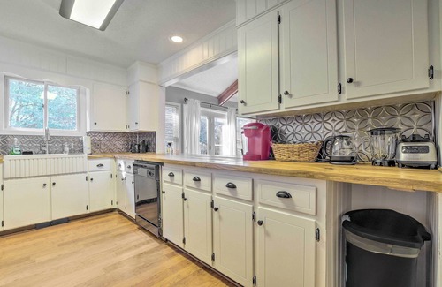 Olivia Cottage | Lake Retreat in Carolina Trace w/Resort Amenities