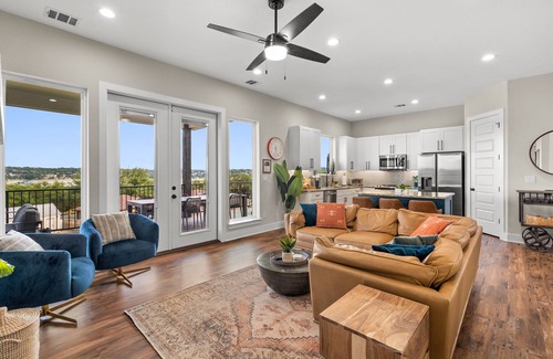 Waterford On Lake Travis House | Lake Retreat w Private Hot Tub, Lake Views, Boat Parking & Local Store Access!