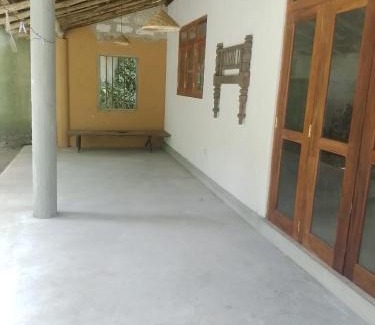 Habaraduwa Apartment | Lake Road Villa