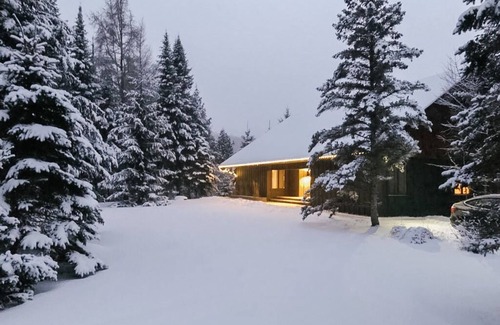 Muskoka Lakes Cottage | Lake Rosseau Custom Built Cottage