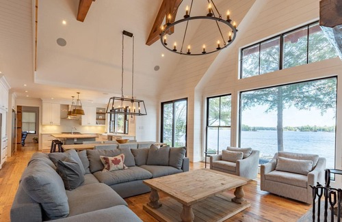 Muskoka Lakes Villa | Lake Rosseau! New Build!! 7 Bedrooms, 6 Bath!, Luxury Family Getaway!