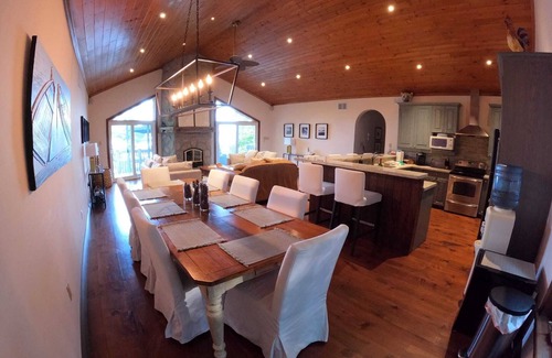 Muskoka Lakes Cottage | Lake Rosseau spacious, welcoming and lake loving family cottage gem