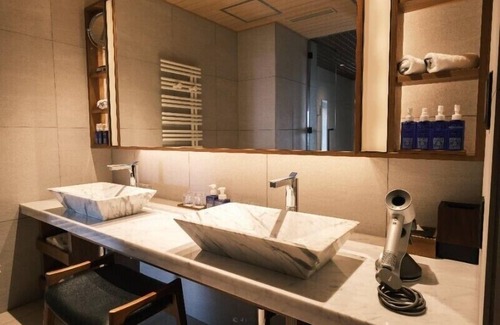Chitose Hotel | Lake Shikotsu Tsuruga Besso Ao no Za