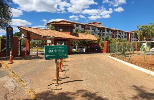 Smin Hotel | Lake Side Beira do Lago - piscina - academia - sauna- By Rei dos Flats