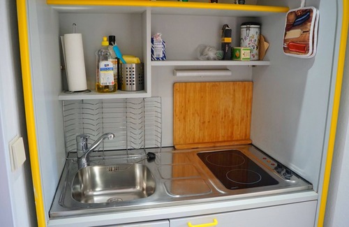 Wilhelmstadt Apartment | lake-side house