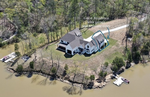 Northport House | Lake Side Luxurious Guest Suite: Founder’s Pointe at Lake Tuscaloosa