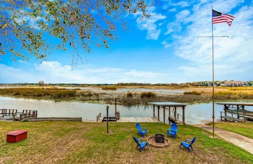 Inverness Condo | Lake Side Retreat