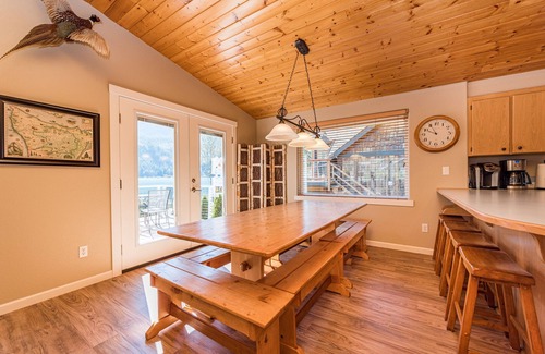 Port Angeles Cabin | Lake Sutherland Retreat on the sunny side of the lake!
