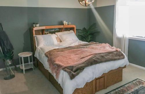 Maple Grove House | Lake Sutherland Surprise