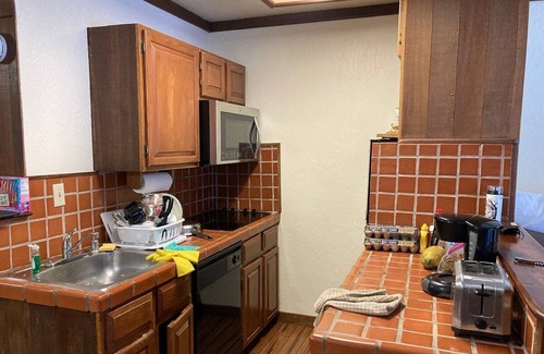 Tahoe Vista Cottage | Lake Tahoe Cottage on the Beach Available Only 7/20/24-7/27/24
