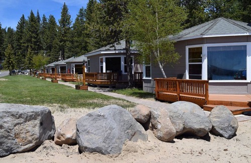 Tahoe Vista Cottage | Lake Tahoe Cottage on the Beach Available Only 7/20/24-7/27/24