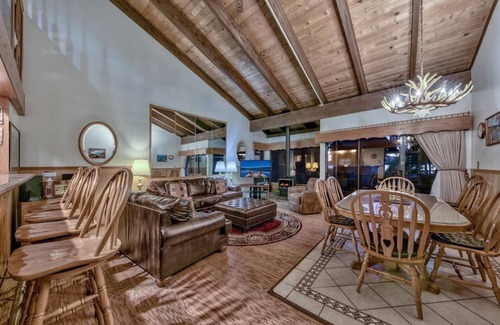 South Lake Tahoe Resort | Lake Tahoe Resort 2 Bedroom