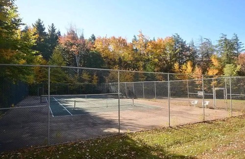 Blandford House | Lake, Tennis, Beach Access, Skiing, Kayaking, Fishing