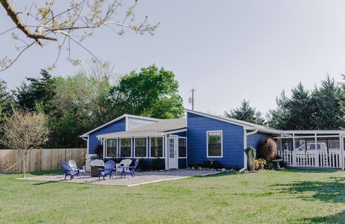 Pottsboro House | Lake Texoma Getaway! Spacious! Boat parking, near Highport, walk to the lake!