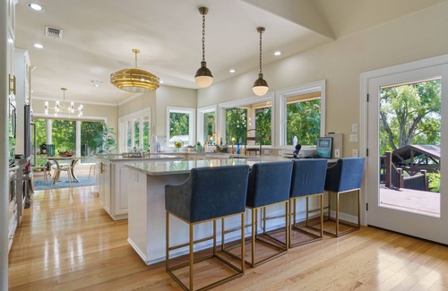 Leander House | Lake Travis Tranquility: waterfront w/pool, hot tub, boat dock, bar & game room