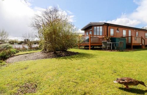 Par House | Lake View 10