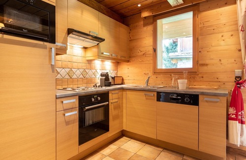 Les Brevieres Ski Chalet | Lake-view chalet in Tignes, close to ski area