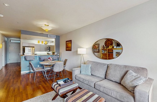 Chelan Condo | Lake view condo w/balcony, shared pool & hot tub - walk to the lake
