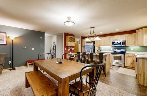 Arkdale Condo | Lake View Condo w/Golf, Pool, Hot tub, Lake access, & Resort Amenities