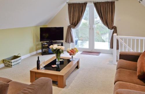 Liskeard House | Lake View Cottage - Cv7102