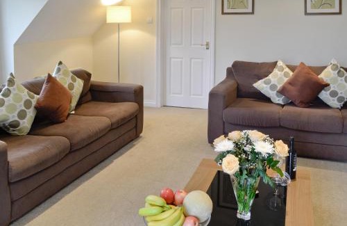 Liskeard House | Lake View Cottage - Cv7102