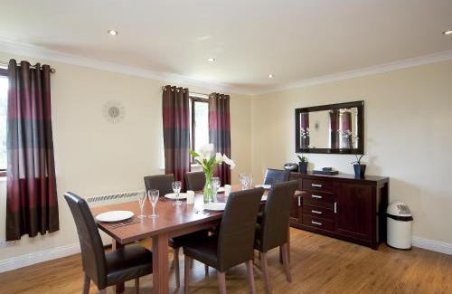 Liskeard House | Lake View Cottage - Cv7102
