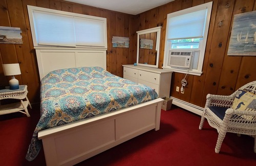 Madison - Lakeland Cottage | Lake View Home & Private Beach across the road exclusively for Skiff Cottage.