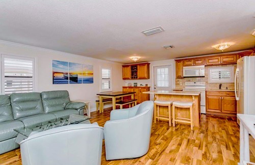 Wildwood Cottage | Lake-view home - walk to lake, beach, dock and boat ramp