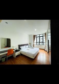 Seri Kembangan House | Lake view homestay