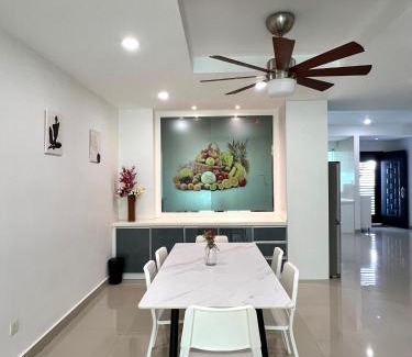 Puchong House | Lake-view House with Natural Vibes