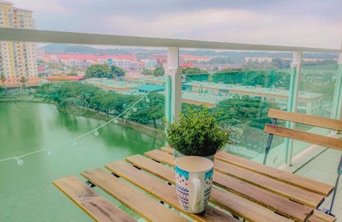 Taman Mount Austin Apartment | -Lake View-Mount Austin IKEA Toppen 10 mins - C107