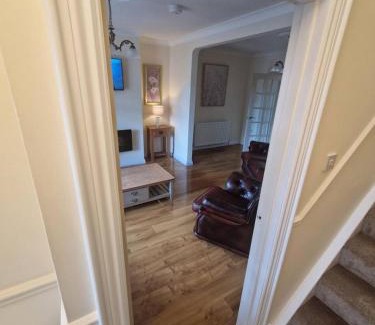 Enniskillen House | Lake View Retreat