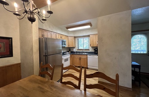 Mount Ida Cottage | Lake view two bedroom, two bath Harbor North luxury cottage with private hot tub overlooking Lake Ouachita. by RedAwning